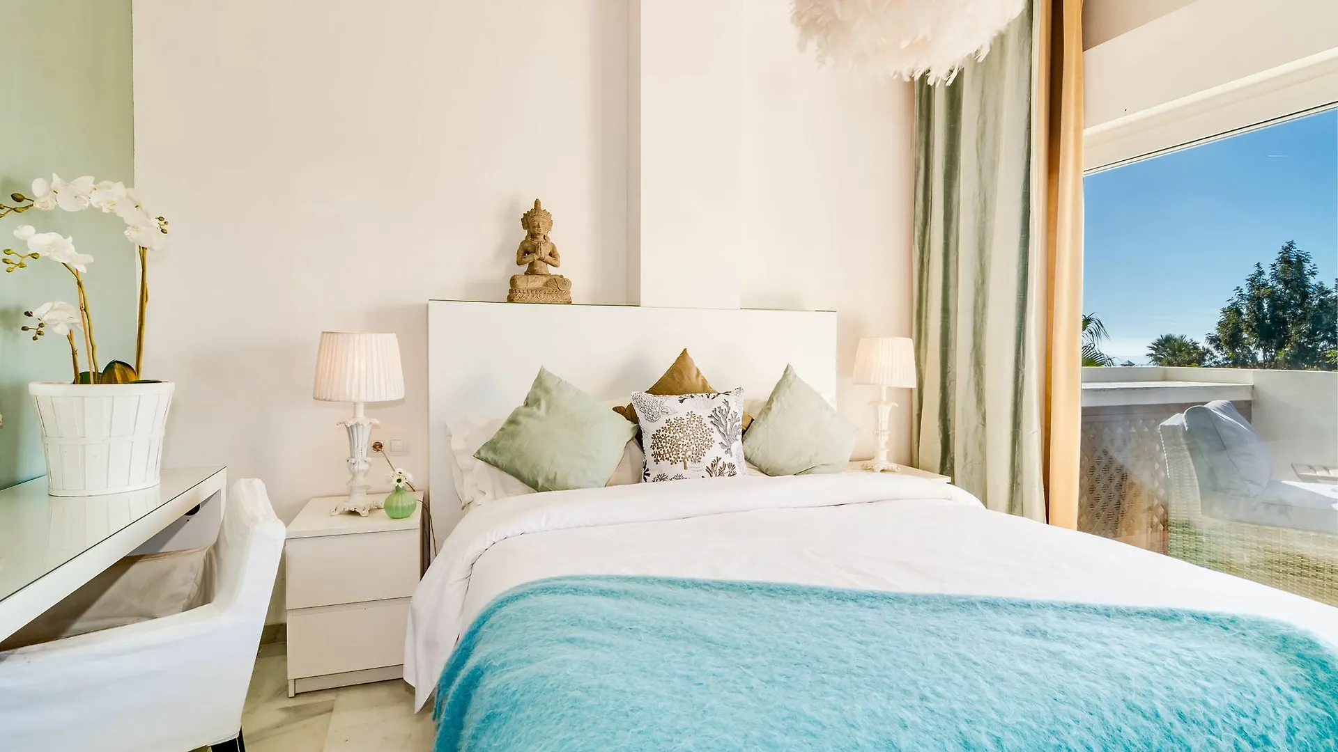 Apartment Las Gardenias - Roomservice Marbellac