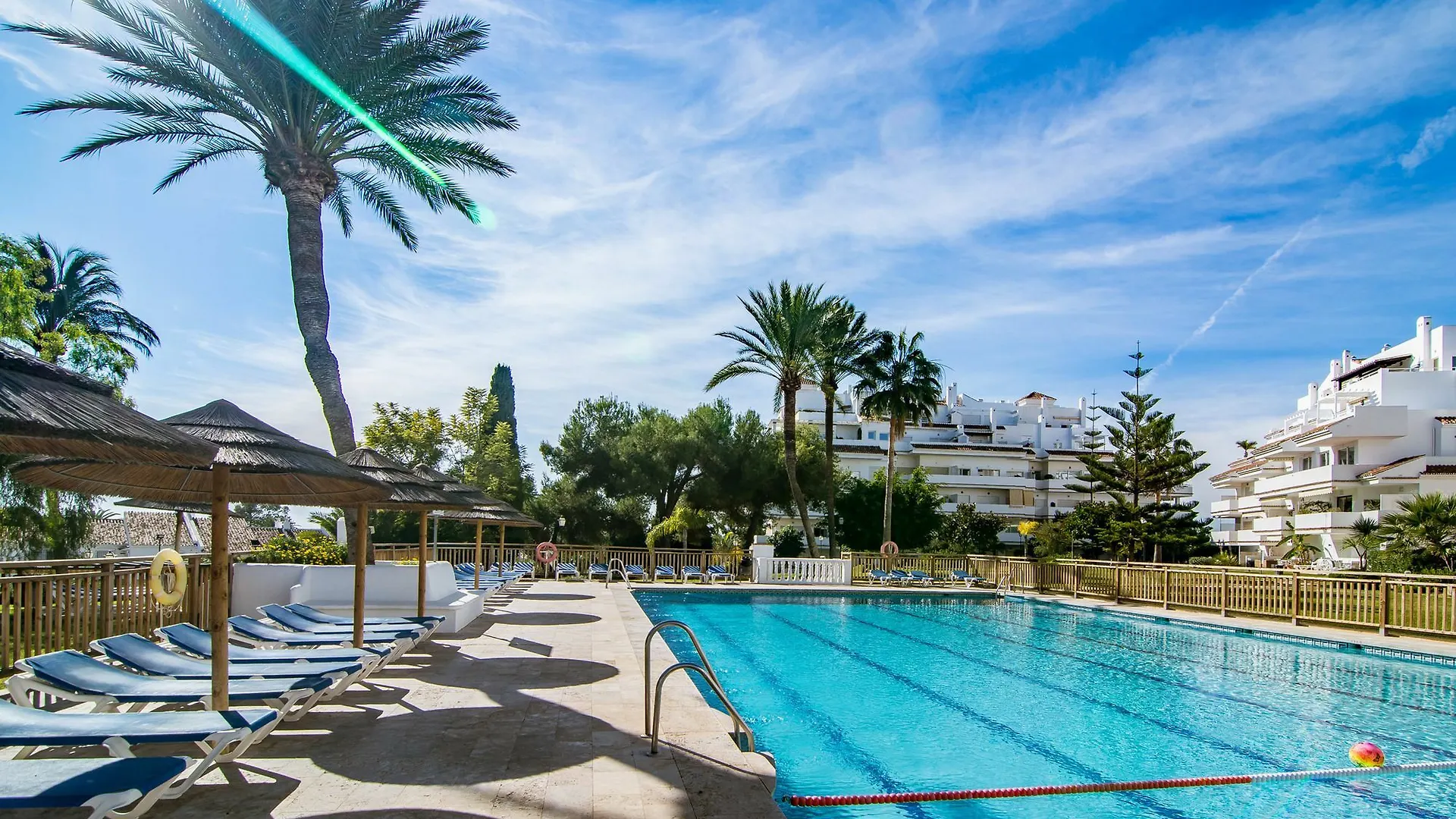 Apartment Las Gardenias - Roomservice Marbella