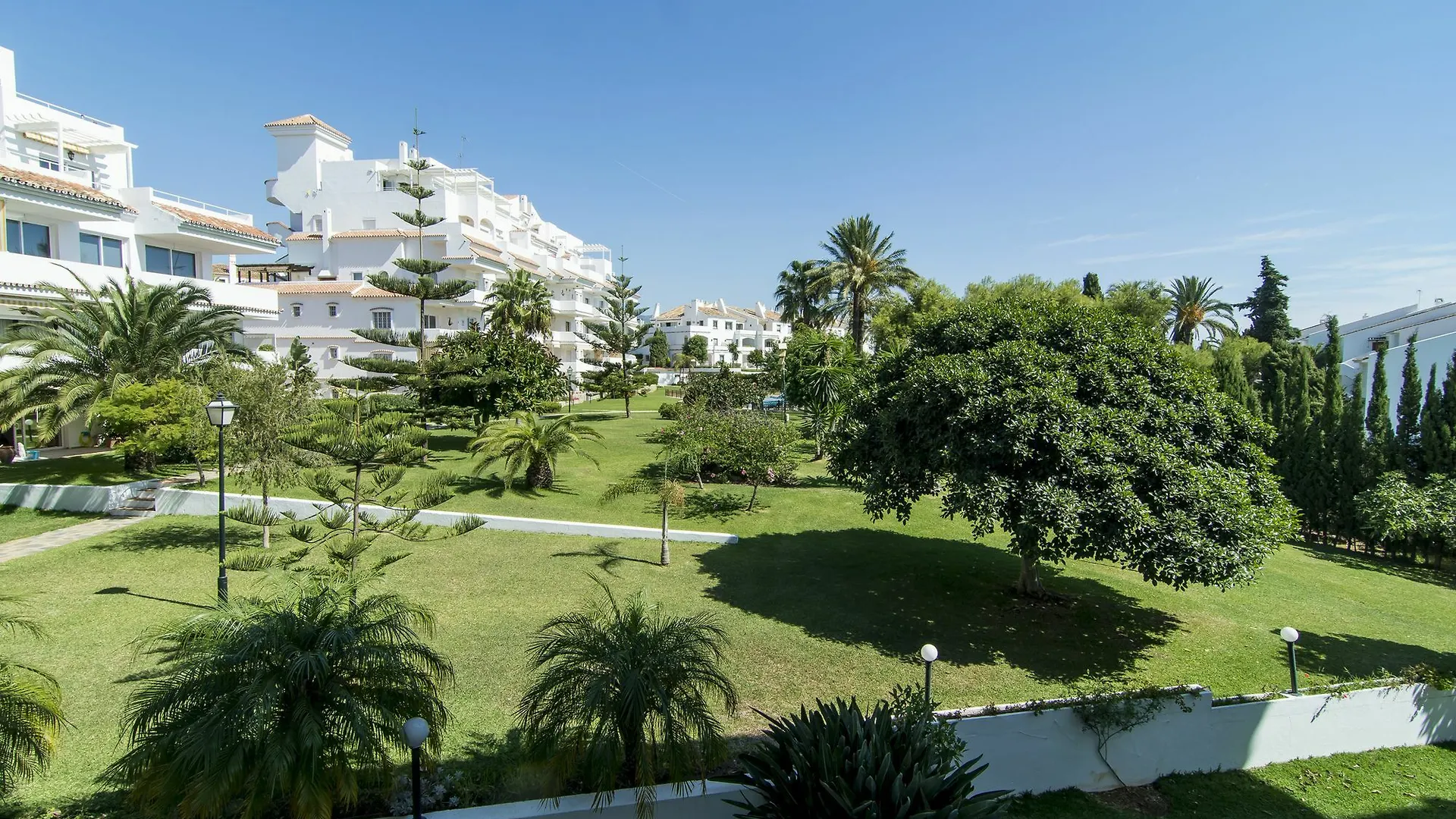 Apartment Las Gardenias - Roomservice Marbella 0*,  Spain